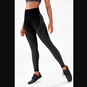 NWOT! Fabletics High-Waisted Seamless Turbo Legging Size Large Black